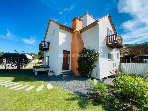 Casa com 3 Quartos à Venda, 120 m² em Bombas - Bombinhas