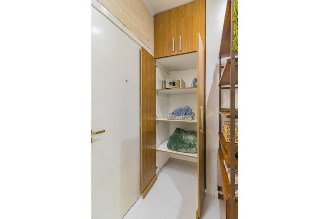 Imagem Apartamento com 1 Quarto à Venda, 26 m² em Auxiliadora - Porto Alegre Imagem Apartamento com 1 Quarto à Venda, 26 m² em Auxiliadora - Porto Alegre