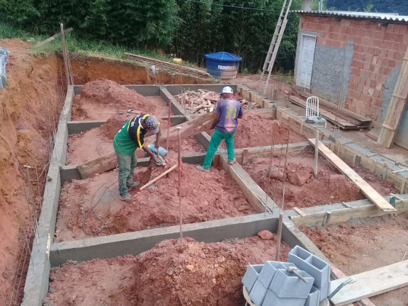 Imagem Terreno à Venda, 200 m² em São Pedro - Teresópolis Imagem Terreno à Venda, 200 m² em São Pedro - Teresópolis