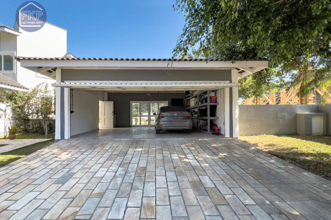 Imagem Casa com 6 Quartos à Venda, 317 m² em Dom Bosco - Itajaí Imagem Casa com 6 Quartos à Venda, 317 m² em Dom Bosco - Itajaí