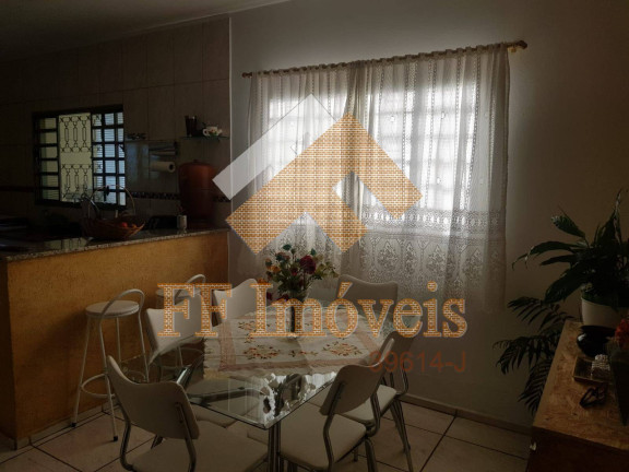 Imagem Casa com 2 Quartos à Venda, 495 m² em Jardim Das Torres Prolongamento - São Carlos