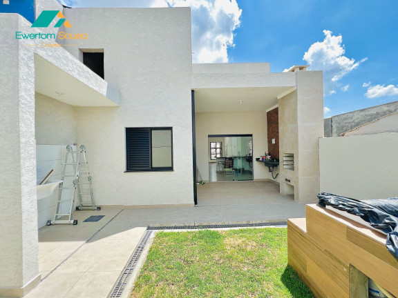 Imagem Casa com 3 Quartos à Venda, 100 m² em Nova Cerejeira - Atibaia