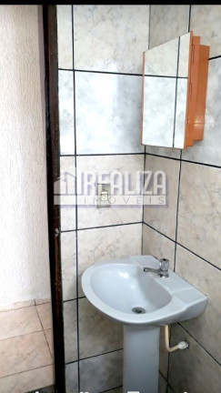 Imagem Kitnet com 1 Quarto para Alugar, 60 m² em Santa Maria - Uberaba Imagem Kitnet com 1 Quarto para Alugar, 60 m² em Santa Maria - Uberaba