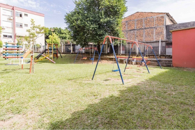 Imagem Imóvel com 1 Quarto à Venda, 27 m² em Jardim Leopoldina - Porto Alegre Imagem Imóvel com 1 Quarto à Venda, 27 m² em Jardim Leopoldina - Porto Alegre