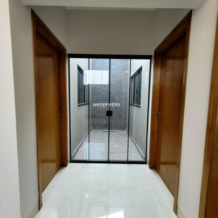 Imagem Casa com 2 Quartos à Venda, 126 m²