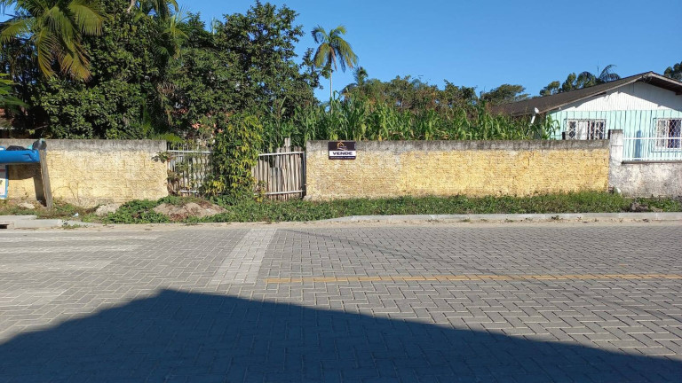 Terreno à Venda,  em Costeira - Balneário Barra Do Sul