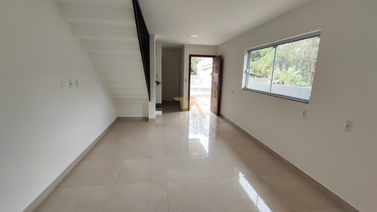 Imagem Imóvel com 2 Quartos à Venda, em Araçatuba - Imbituba Imagem Imóvel com 2 Quartos à Venda, em Araçatuba - Imbituba