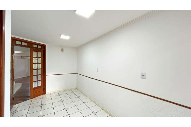 Imagem Casa com 3 Quartos à Venda, em Tristeza - Porto Alegre Imagem Casa com 3 Quartos à Venda, em Tristeza - Porto Alegre