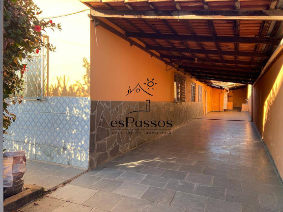Casa com 4 Quartos à Venda, 405 m² em Fluminense - Florestal