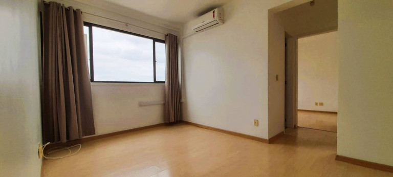 Imagem Apartamento com 2 Quartos à Venda, 54 m² em Santana - Porto Alegre