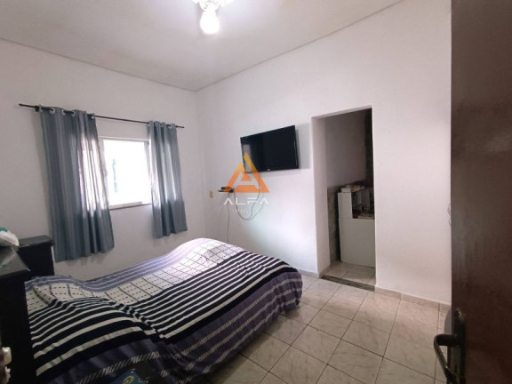 Imagem Casa com 3 Quartos à Venda, 145 m²