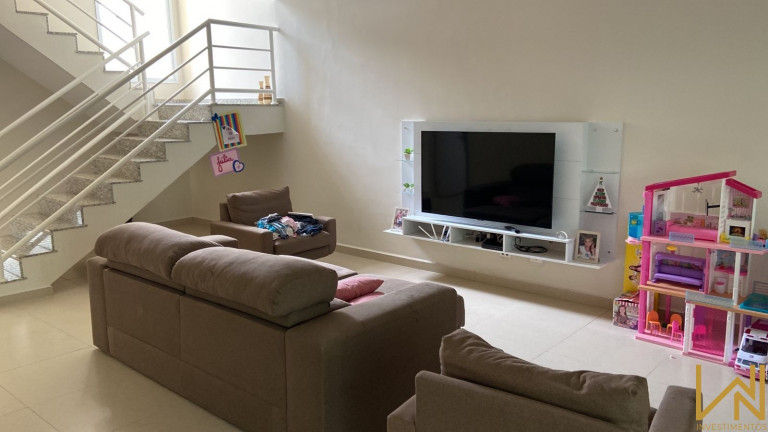 Imagem Sobrado com 3 Quartos à Venda, 170 m² em Caixa D´água - Vinhedo Imagem Sobrado com 3 Quartos à Venda, 170 m² em Caixa D´água - Vinhedo