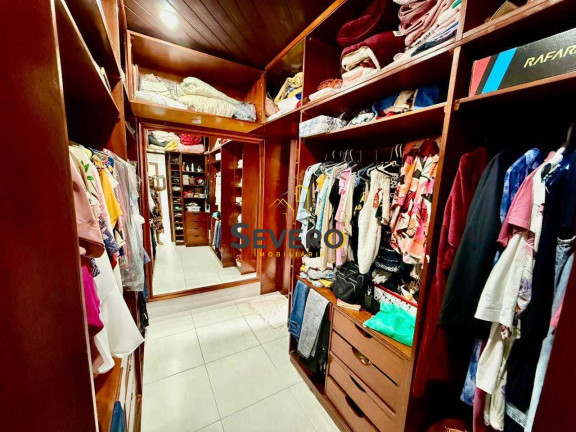 Casa com 4 Quartos à Venda, 415 m² em Piratininga - Niterói