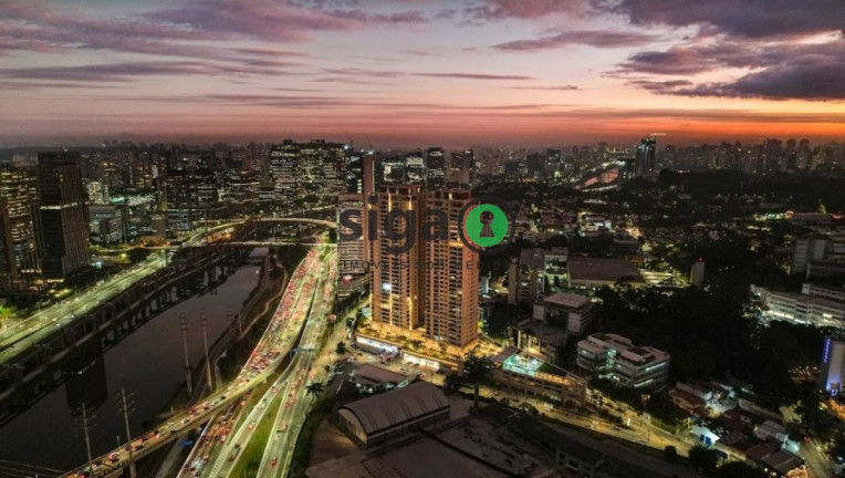 Imagem Apartamento com 4 Quartos à Venda, 211 m² em Real Parque - São Paulo