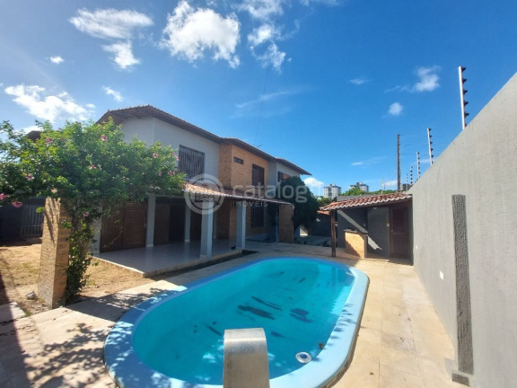 Imagem Casa com 4 Quartos para Alugar, 500 m² em Candelária - Natal Imagem Casa com 4 Quartos para Alugar, 500 m² em Candelária - Natal