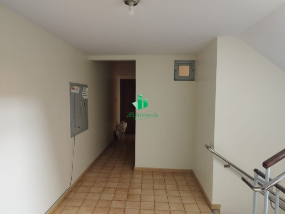 Imóvel com 1 Quarto para Alugar, 1 m² em Centro - Montes Claros