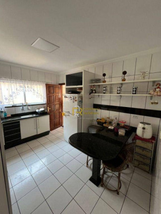 Imagem Sobrado com 3 Quartos à Venda, 130 m² em Vila Tupi - Praia Grande Imagem Sobrado com 3 Quartos à Venda, 130 m² em Vila Tupi - Praia Grande