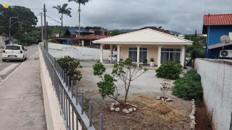 Imagem Casa com 8 Quartos à Venda, 768 m² em Lagoa Da Conceição - Florianópolis Imagem Casa com 8 Quartos à Venda, 768 m² em Lagoa Da Conceição - Florianópolis