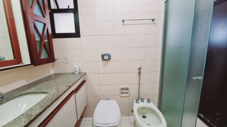Imagem Apartamento com 3 Quartos à Venda, 137 m² em Pitangueiras - Guarujá