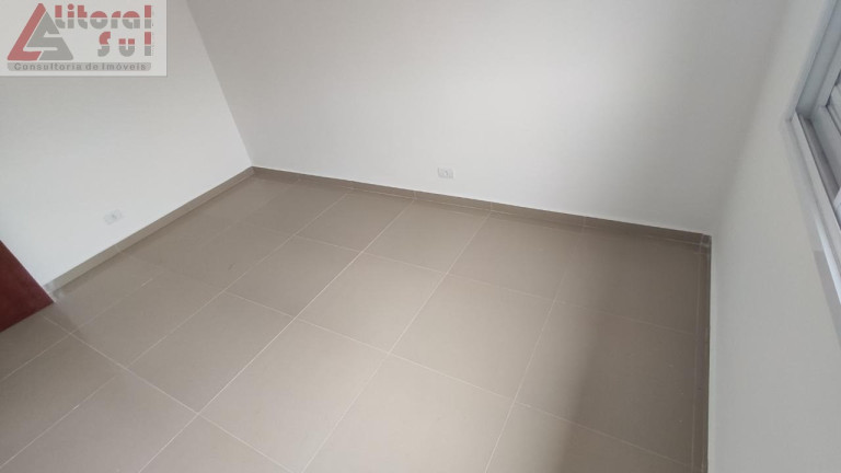 Imagem Casa com 2 Quartos à Venda, 65 m² em Real - Praia Grande Imagem Casa com 2 Quartos à Venda, 65 m² em Real - Praia Grande
