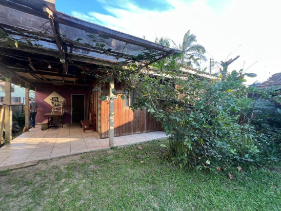 Imagem Casa com 2 Quartos à Venda, 75 m² em Salinas - Balneário Barra Do Sul