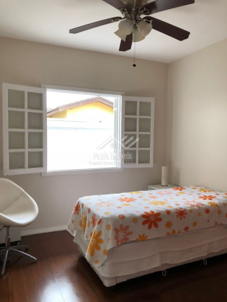 Imagem Casa de Condomínio com 3 Quartos à Venda, 275 m² em Vila Zezé - Jacareí