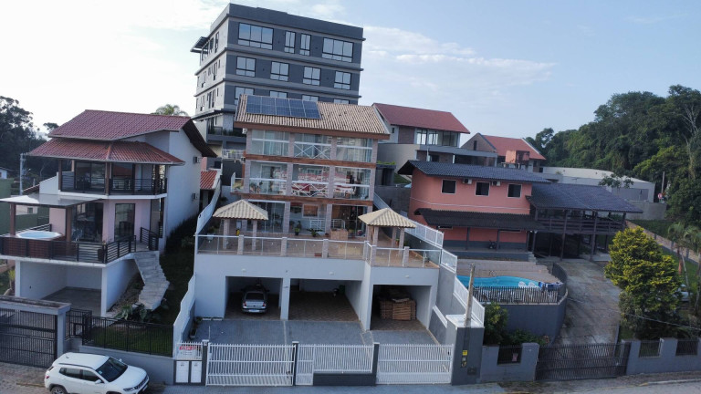 Casa com 4 Quartos à Venda,  em Itajuba - Barra Velha