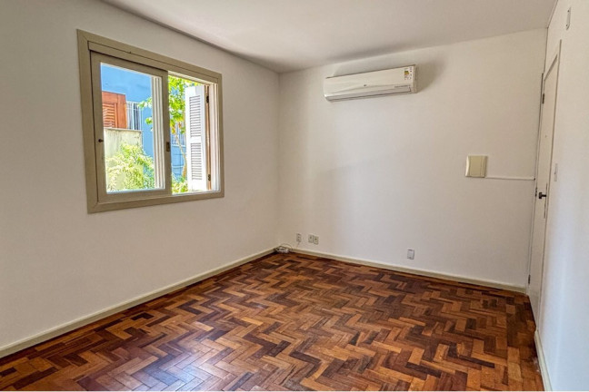 Apartamento com 2 Quartos à Venda, 41 m² em Menino Deus - Porto Alegre