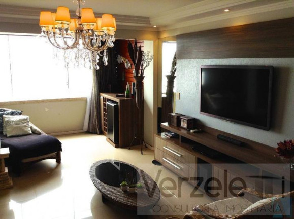 Imagem Apartamento com 4 Quartos para Temporada, 180 m² em Centro - Balneário Camboriú Imagem Apartamento com 4 Quartos para Temporada, 180 m² em Centro - Balneário Camboriú