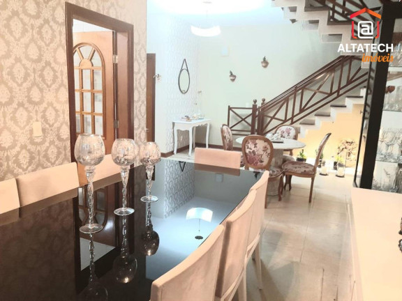 Imagem Casa com 3 Quartos à Venda, 210 m² em Jardim Centenário - Poços De Caldas
