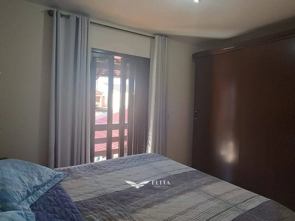 Imagem Sobrado com 4 Quartos à Venda, 154 m² em Centro - Barra Velha