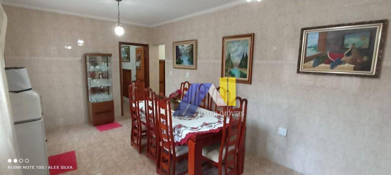 Imagem Casa com 3 Quartos à Venda, 265 m² em Centro - Pouso Alegre Imagem Casa com 3 Quartos à Venda, 265 m² em Centro - Pouso Alegre