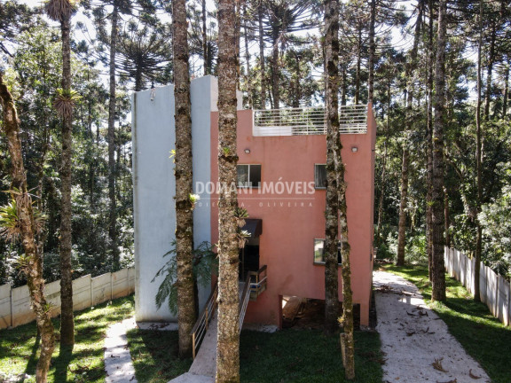 Casa com 3 Quartos à Venda, 190 m² em Região Do Parque Pedra Do Baú - Campos Do Jordão