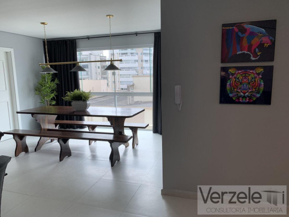 Imagem Apartamento com 4 Quartos para Temporada, 250 m² em Centro - Balneário Camboriú Imagem Apartamento com 4 Quartos para Temporada, 250 m² em Centro - Balneário Camboriú
