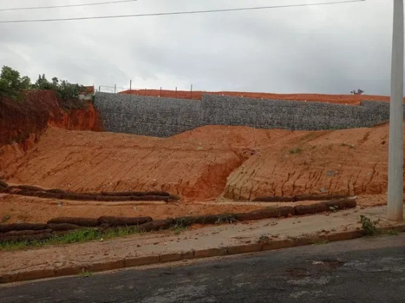 Terreno à Venda, 360 m² em R$350.000,00  // Arvoredo 2ª Seção - Contagem