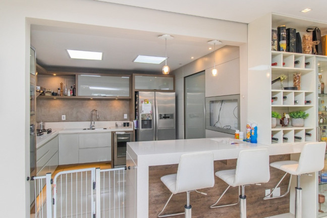 Imagem Casa com 3 Quartos à Venda, 241 m² em Agronomia - Porto Alegre