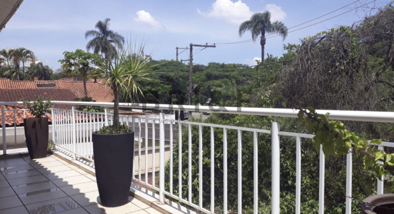 Imagem Casa com 4 Quartos à Venda, 329 m² em Granja Julieta - São Paulo