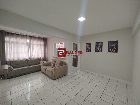 Apartamento com 2 Quartos à Venda, 72 m² em Centro - Florianópolis