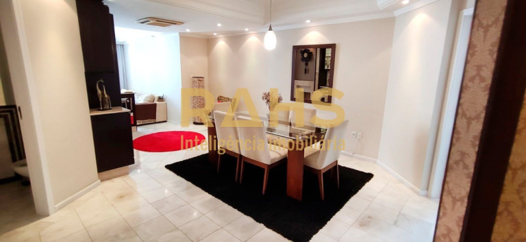 Apartamento com 3 Quartos à Venda, 195 m² em Centro - Joinville