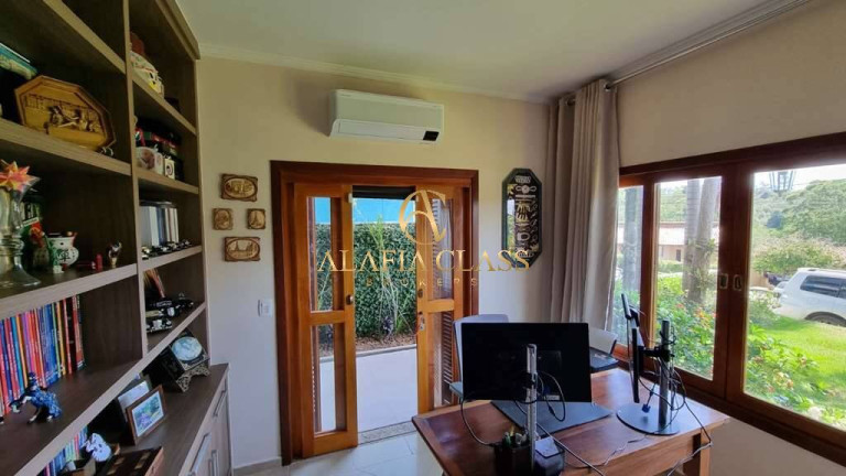 Imagem Casa com 4 Quartos à Venda, 600 m² em Jardim Indaiá - Embu Das Artes