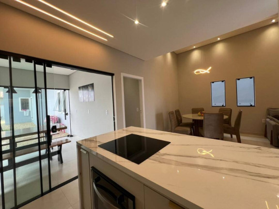 Imagem Casa com 3 Quartos à Venda, 150 m² em Centro - Balneário Barra Do Sul Imagem Casa com 3 Quartos à Venda, 150 m² em Centro - Balneário Barra Do Sul