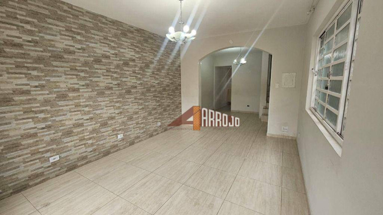 Imagem Sobrado com 3 Quartos à Venda, 201 m² em Itaquera - São Paulo