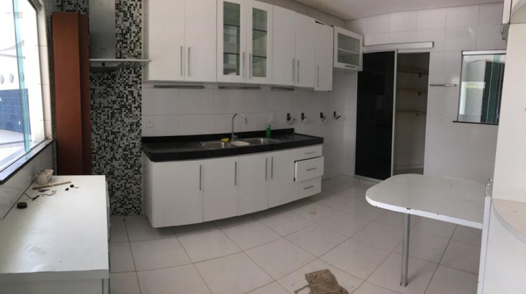 Imagem Casa com 4 Quartos à Venda, 300 m² em Parque Verde - Belém