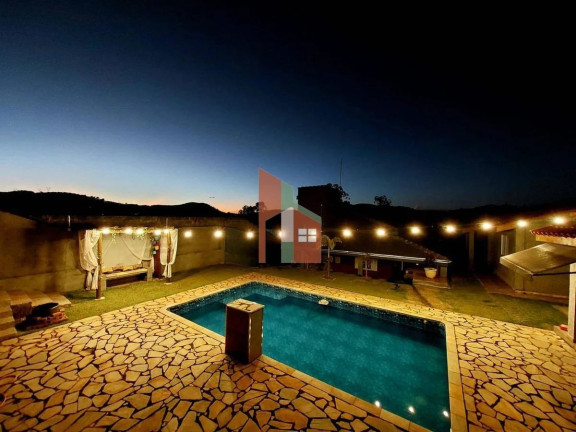 Casa com 3 Quartos à Venda, 246 m² em Piracaia