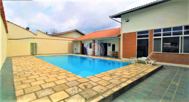Imagem Casa com 5 Quartos à Venda, 311 m² em Nova Itanhaém - Itanhaém Imagem Casa com 5 Quartos à Venda, 311 m² em Nova Itanhaém - Itanhaém
