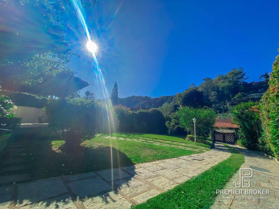 Imagem Casa com 3 Quartos à Venda, 271 m² em Bom Retiro - Teresópolis