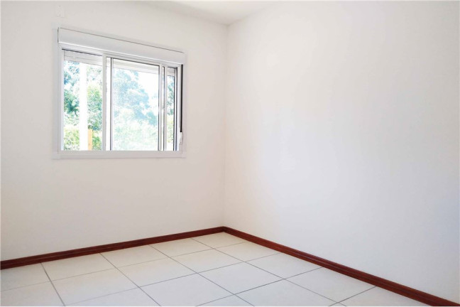 Imagem Casa com 2 Quartos à Venda,  em Restinga - Porto Alegre