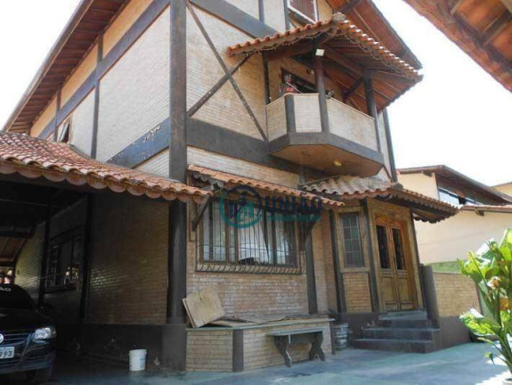 Casa com 3 Quartos à Venda, 212 m² em Itaipu - Niterói