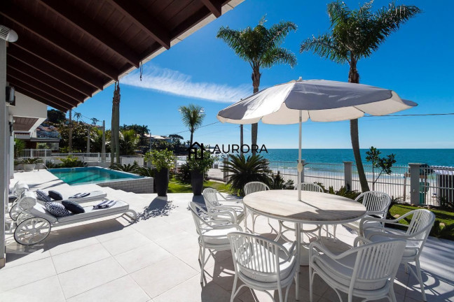 Imagem Casa com 6 Quartos à Venda, 805 m² em Centro - Bombinhas Imagem Casa com 6 Quartos à Venda, 805 m² em Centro - Bombinhas