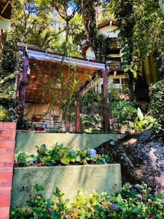 Imagem Casa com 3 Quartos à Venda, 350 m² em Clube Da Montanha - Atibaia